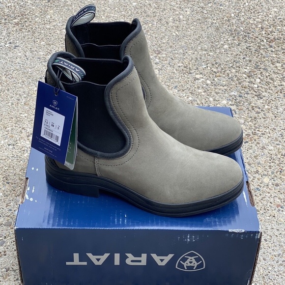 Ariat Keswick H2O Chelsea Boots Women's Size 7.5 B - Picture 1 of 9